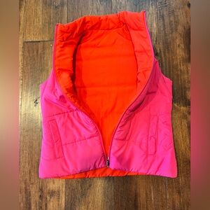MERONA WOMEN’S QUILTED PUFFER VEST. REVERSIBLE!! FUSCHIA PINK AND ORANGE. MED/S